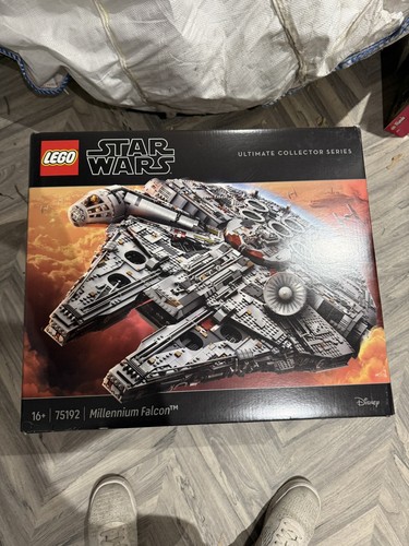 Lego star was ucs millennium - lego,