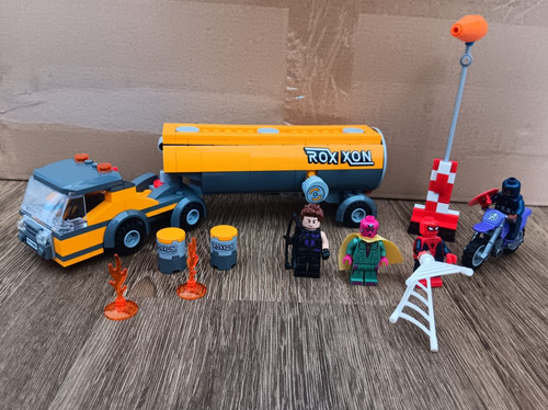 Lego marvel super hero tanker - lego,